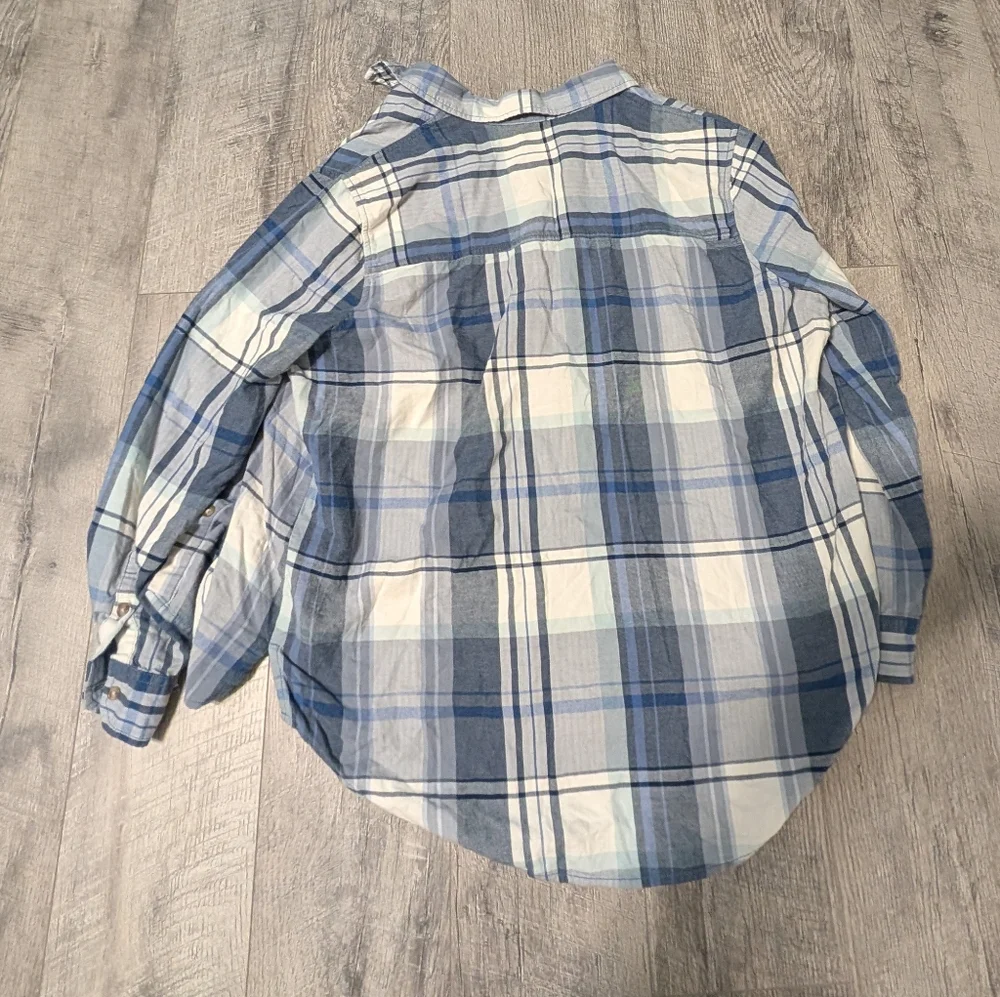 Universal Thread Blue and White Flannel Plaid Button Down Shirt Women's Large - Picture 7 of 7